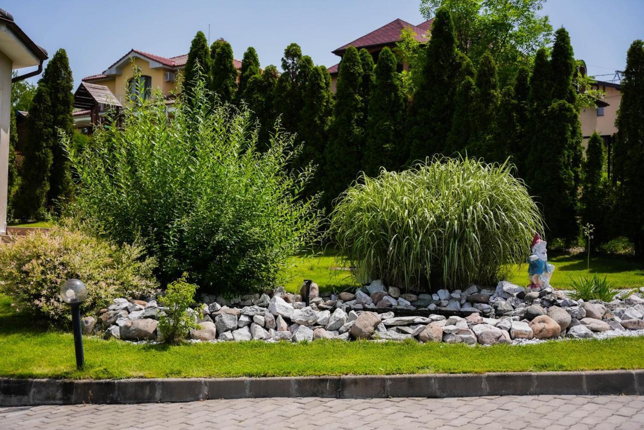 Aparthotel Panoramis Residence Oradea Exterior foto